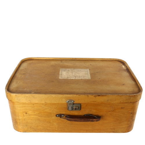 86 - An early 20th century bent ply rectangular suitcase, 58 x 36.5cm