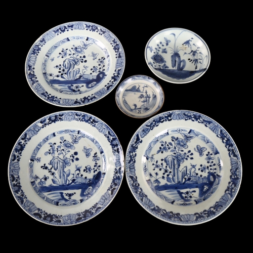 218 - A group of 5 various blue and white porcelain plates