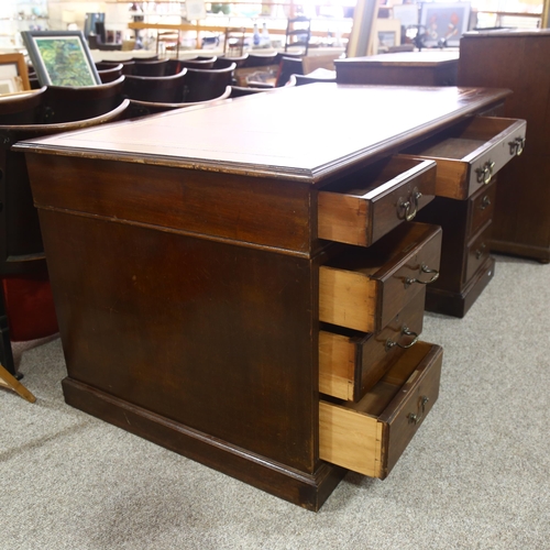 236 - A mahogany pedestal desk, circa 1900 - 1910, with drawer-fitted pedestals, 152cm x 84cm (5' x 2'9