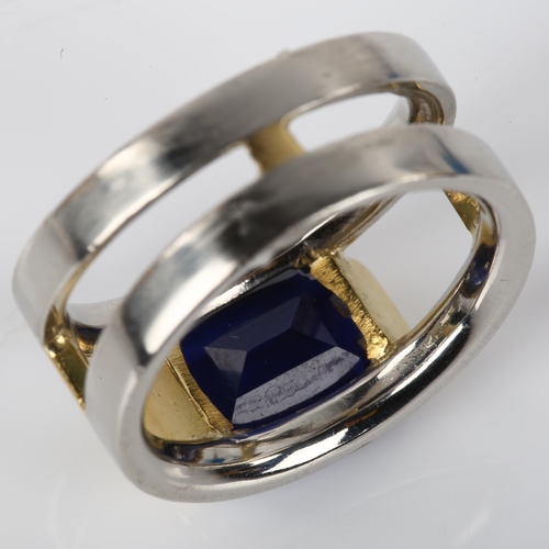 1083 - A heavy handmade platinum and 18ct gold synthetic sapphire band ring, set with emerald step-cut sapp... 