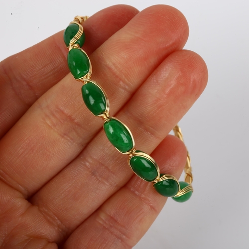 1095 - A Continental jade and pearl bead torque bangle, unmarked gold wirework design, band width 6.1mm, in... 