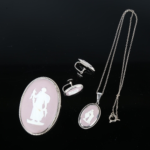 1315 - A Wedgwood Jasperware silver and porcelain cameo jewellery set, comprising pendant necklace, brooch ... 