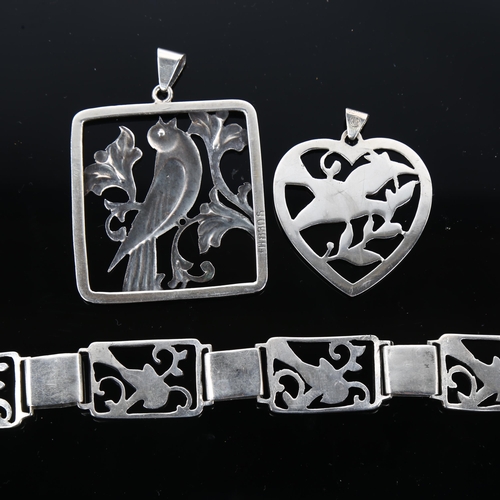 1320 - A Danish Art Nouveau silver matched jewellery set, comprising 2 x pendants, and 1 x bracelet, bracel... 