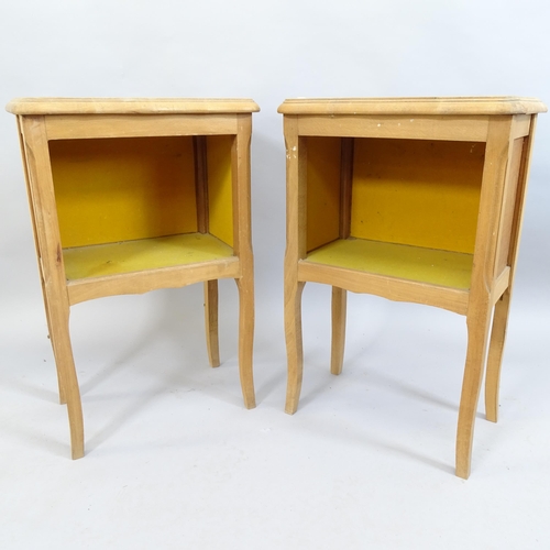 2097 - A pair of French walnut pot cupboards. 44x69x27cm.