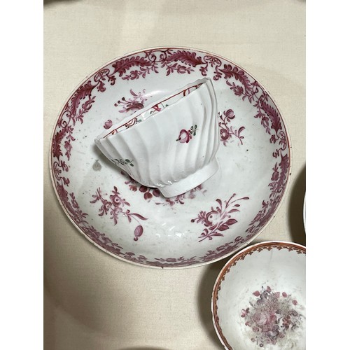 252 - A quantity of Chinese 18th century tea bowls and saucers