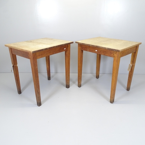 2514 - A pair of vintage pine side tables. 75x79x62cm