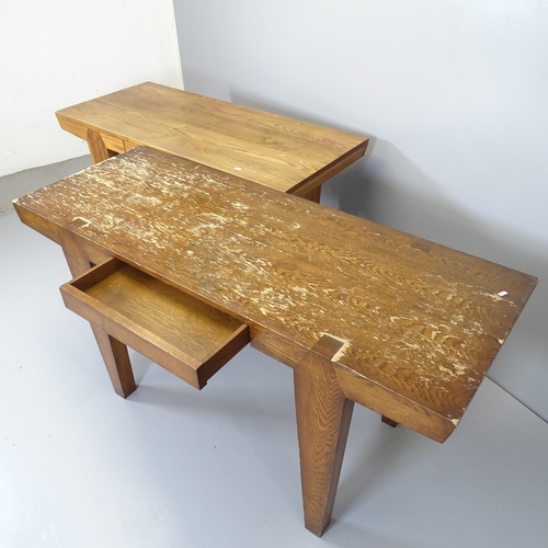 2560 - A pair of modern pine serving tables, each with single frieze drawer and raised on tapered legs. 130... 