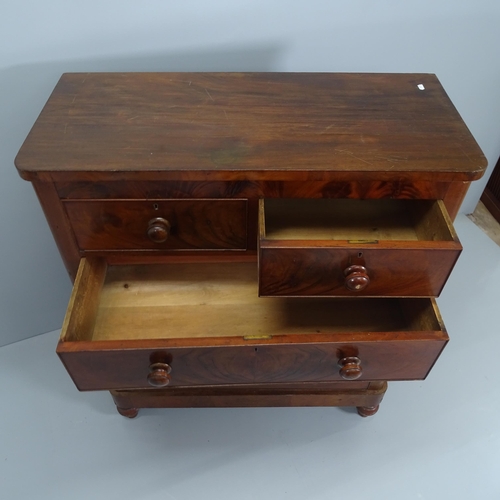 2072 - A Victorian mahogany two-section chest of two short and three long drawers. 106x125x49cm