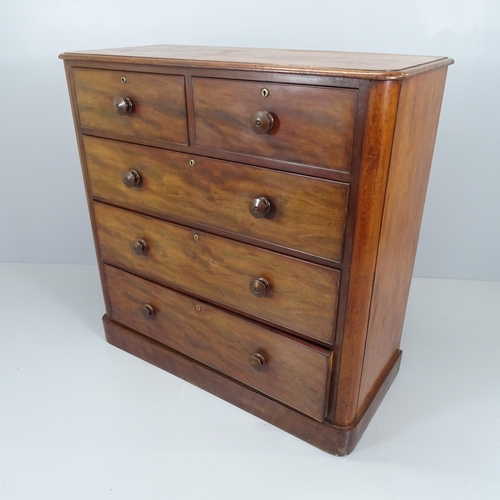 2077 - A Victorian mahogany chest of two short and three long drawers. 122x122x55cm