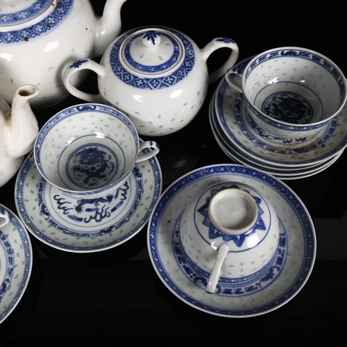 170 - A Chinese blue and white rice grain tea set