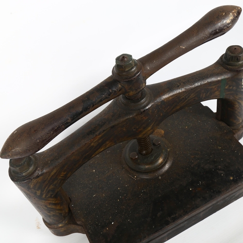 5 - A Victorian cast-iron book press, overall width 42cm