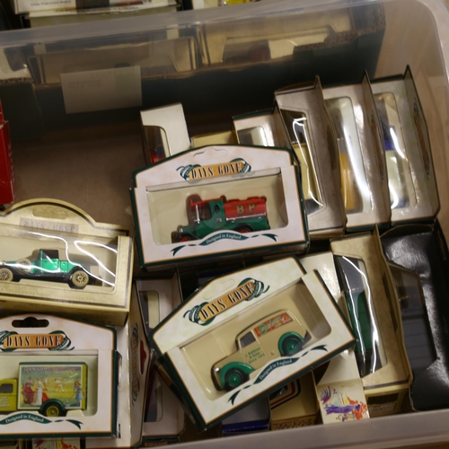 548 - A quantity of boxed diecast vehicles, including Days Gone, and various other boxed commemorative die... 