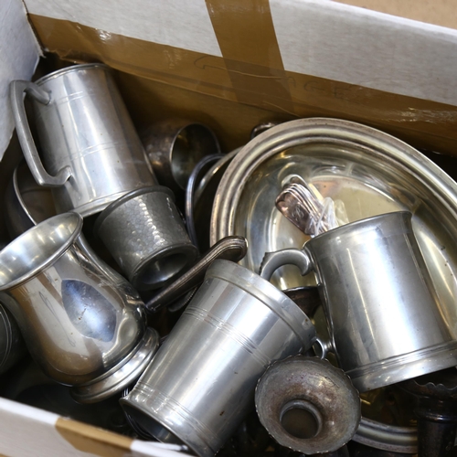 836 - A quantity of plated teaware, tankards, etc (boxful)