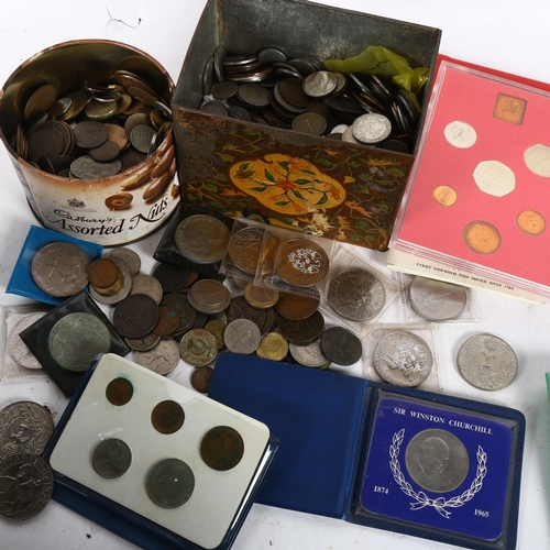 636 - Cased sets of decimal coinage, various pre-decimal coins and commemorative