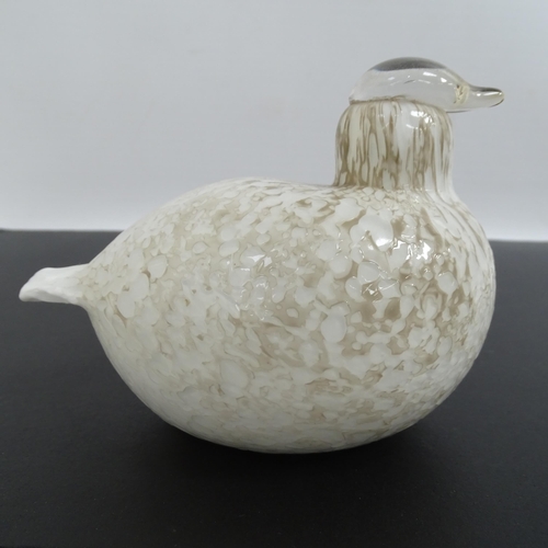 663 - OIVA TOIKKA - a Nuutajarvi glass bird sculpture of a Willow Grouse, H10cm, L13cm, and a smaller Nuut... 