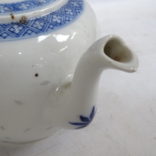 170 - A Chinese blue and white rice grain tea set