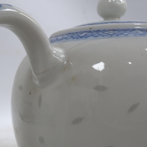 170 - A Chinese blue and white rice grain tea set