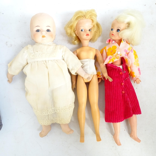 543 - A quantity of Vintage doll's and accessories, including Sindy and Action Man, a quantity of Vintage ... 