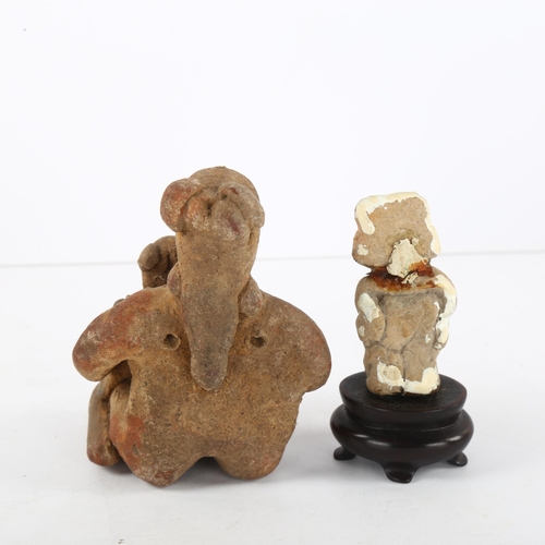 117 - 2 Ancient Mexican ceramic figures, tallest 8cm