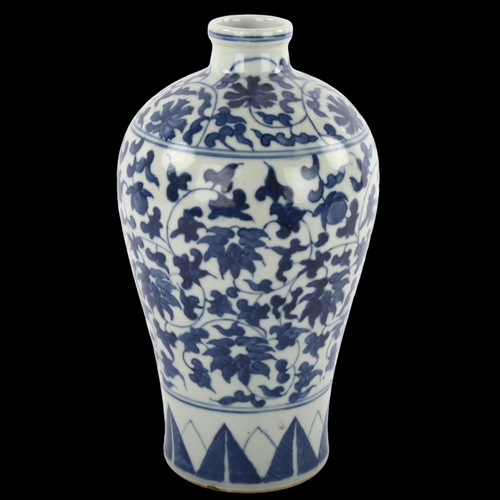 148 - A Chinese blue and white porcelain Meiping narrow-necked vase, hand painted decoration with 6 charac... 