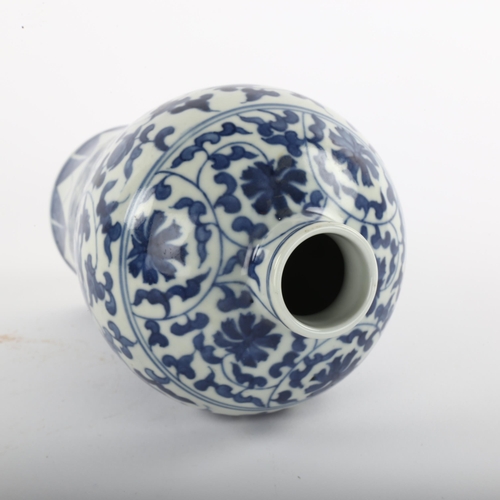 148 - A Chinese blue and white porcelain Meiping narrow-necked vase, hand painted decoration with 6 charac... 