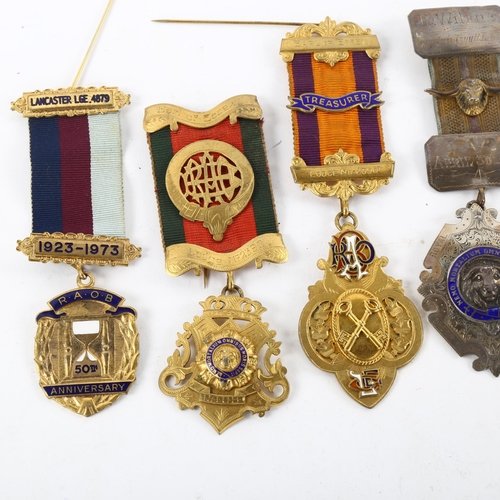 195 - A collection of 6 silver and silver-gilt hallmarked R.A.O.B jewels, earliest 1908