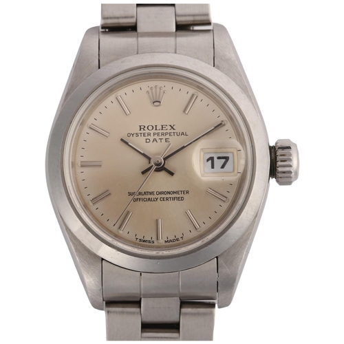 1072 - ROLEX - a lady's stainless steel Oyster Perpetual Date automatic bracelet watch, ref. 69160, circa 1... 