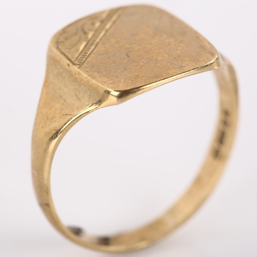 1183 - A late 20th century 9ct gold signet ring, hallmarks London 1980, setting height 13.6mm, size Q, 3.2g