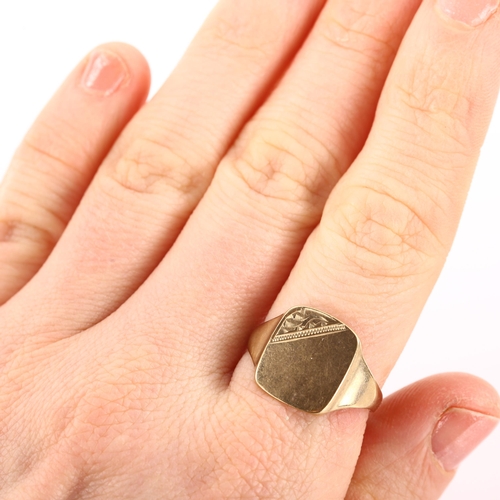 1183 - A late 20th century 9ct gold signet ring, hallmarks London 1980, setting height 13.6mm, size Q, 3.2g