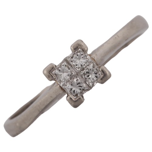 1207 - A platinum diamond cluster ring, set with Princess-cut diamonds, total diamond content approx 0.25ct... 