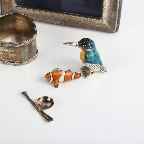 1519 - Various silver and plate, including modern silver and enamel Kingfisher and Clownfish figures, recta... 