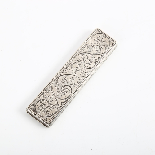 1546 - A 17th/18th century English silver domino box, with sliding lid and allover engraved foliate decorat... 