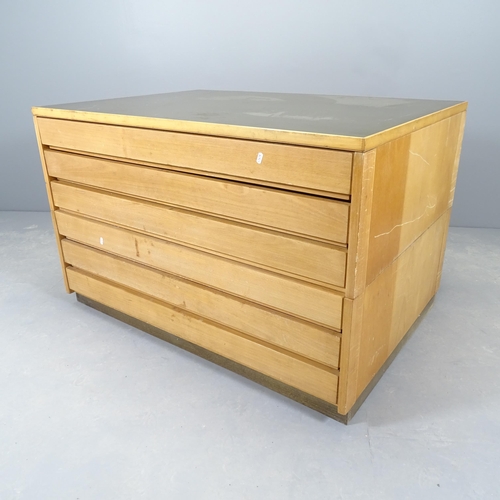 2593 - A modern plan chest of six drawers. 115x74x82cm