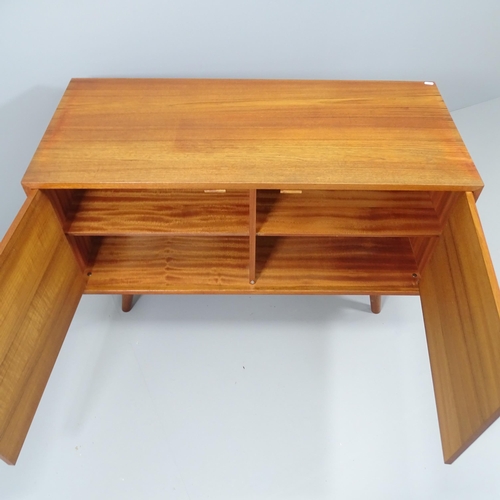 2085 - A mid-century Danish teak sideboard. 110x67x48cm.