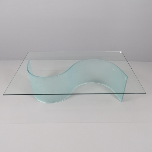 2089 - A modern glass top two-section coffee table, on S-shaped base. 119x37x79cm