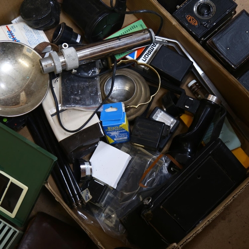 251 - A quantity of Vintage cameras and associated accessories, including a No. 1A pocket Kodak Junior cam... 