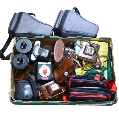 261 - A quantity of Vintage camera carry cases and other accessories, including Zeiss Ikon, Agfa, Olympus ... 