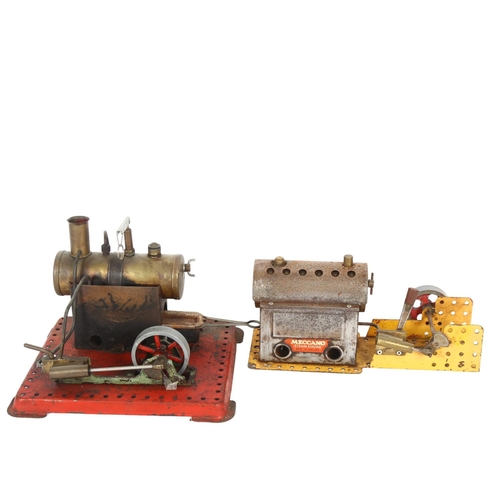 275 - 2 similar Vintage Meccano stationary engines, red plate engine 18 x 17cm (2)