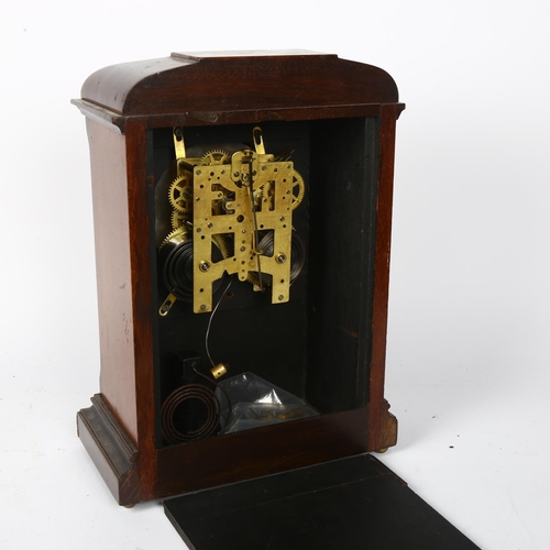 425 - An inlaid mahogany mantel clock with 2-train movement, with key and pendulum, H33cm