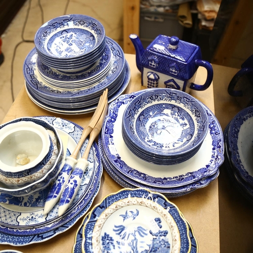 435 - Booths Real Old Willow pattern teaware, and other Willow pattern tea and dinnerware (54 pieces)