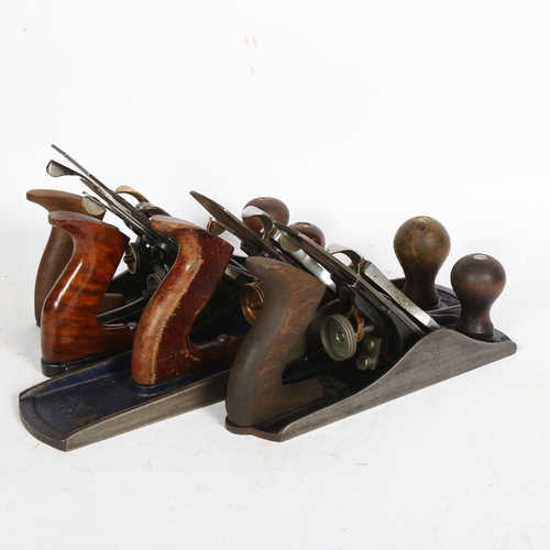 483 - 4 Antique woodworking planes, including a Record no. 05 and 1/2, Rolson, Stanley Bailey, and GTL