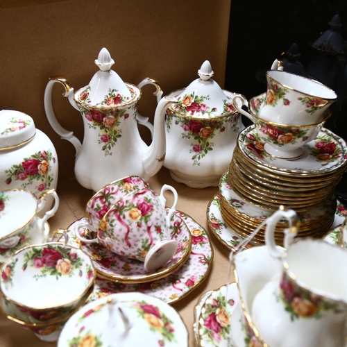 498 - Royal Albert Old Country Roses tea set, matching bowls, jar, and Royal Albert 