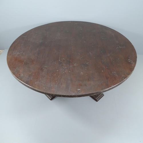 2149 - An antique oak two-section circular dining table. 187x78cm