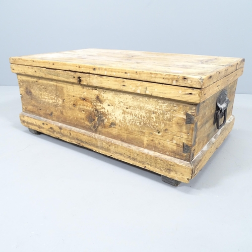 2201 - A vintage pine tool chest, with tray fitted interior. 66x27x41cm.