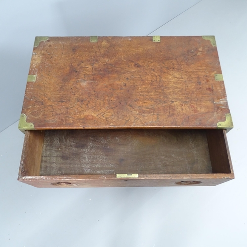 2202 - An antique two-section campaign chest of four drawers, with brass mounts. 73x81x40cm.