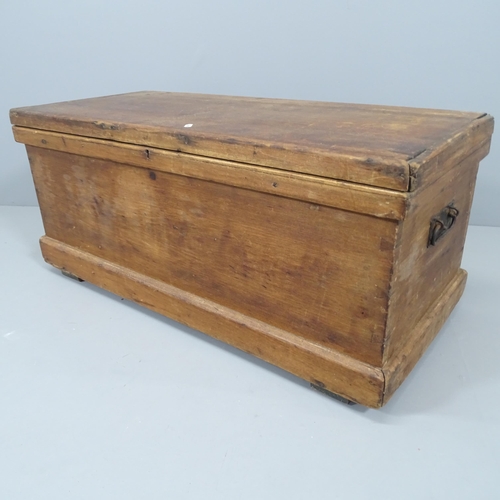 2221 - A Victorian stained pine blanket box. 94x43x43cm.