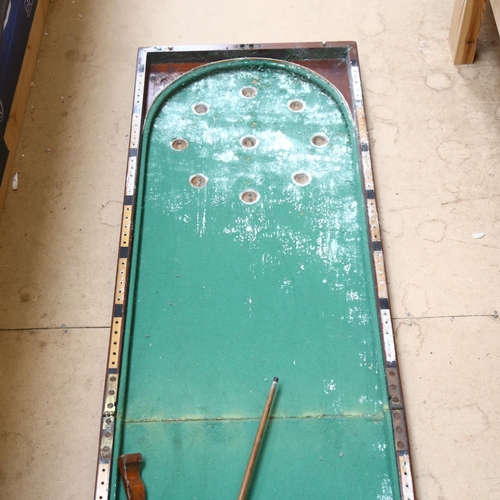 574 - Vintage mahogany bar billiards table-top game with cue
