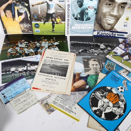 667 - A quantity of Tottenham Hotspur Football Club ephemera, including a large quantity of football progr... 