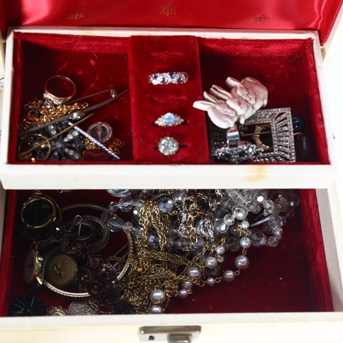 922 - 2 boxes of mixed costume jewellery