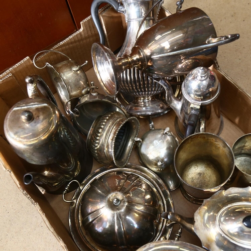 929 - A quantity of mixed plated tea and coffee ware, and a large silver plated 3-handled trophy (boxful)